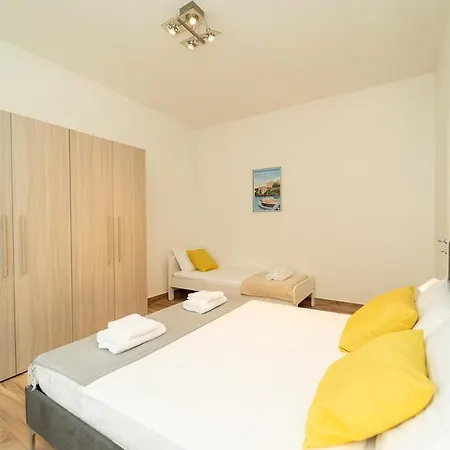 Elsa - - Cernobbio - Swiss Apartment Como