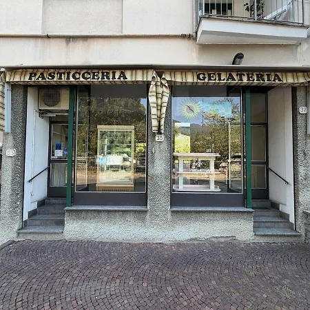 Elsa - - Cernobbio - Swiss Apartment Como